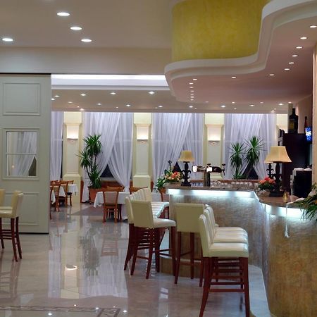 Hotel Bila Ruze Písek Exterior foto